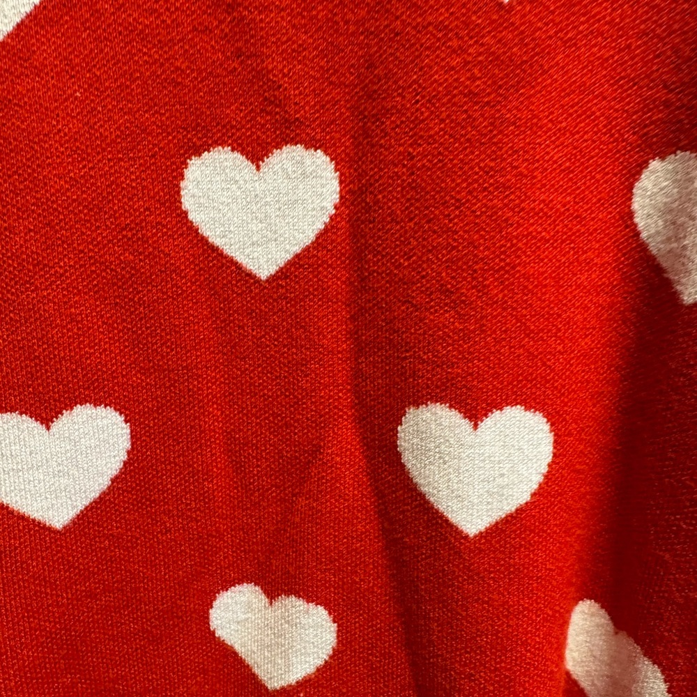 Red Heart Patterned Women's Sweater - Picture 3 of 9